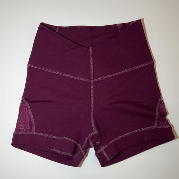Karma Athletics Berry Purple Erica Short Small - Picture 2 of 5